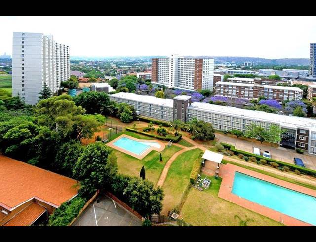 3 BEDROOM APARTMENT FOR SALE IN BEDFORD GARDENS
